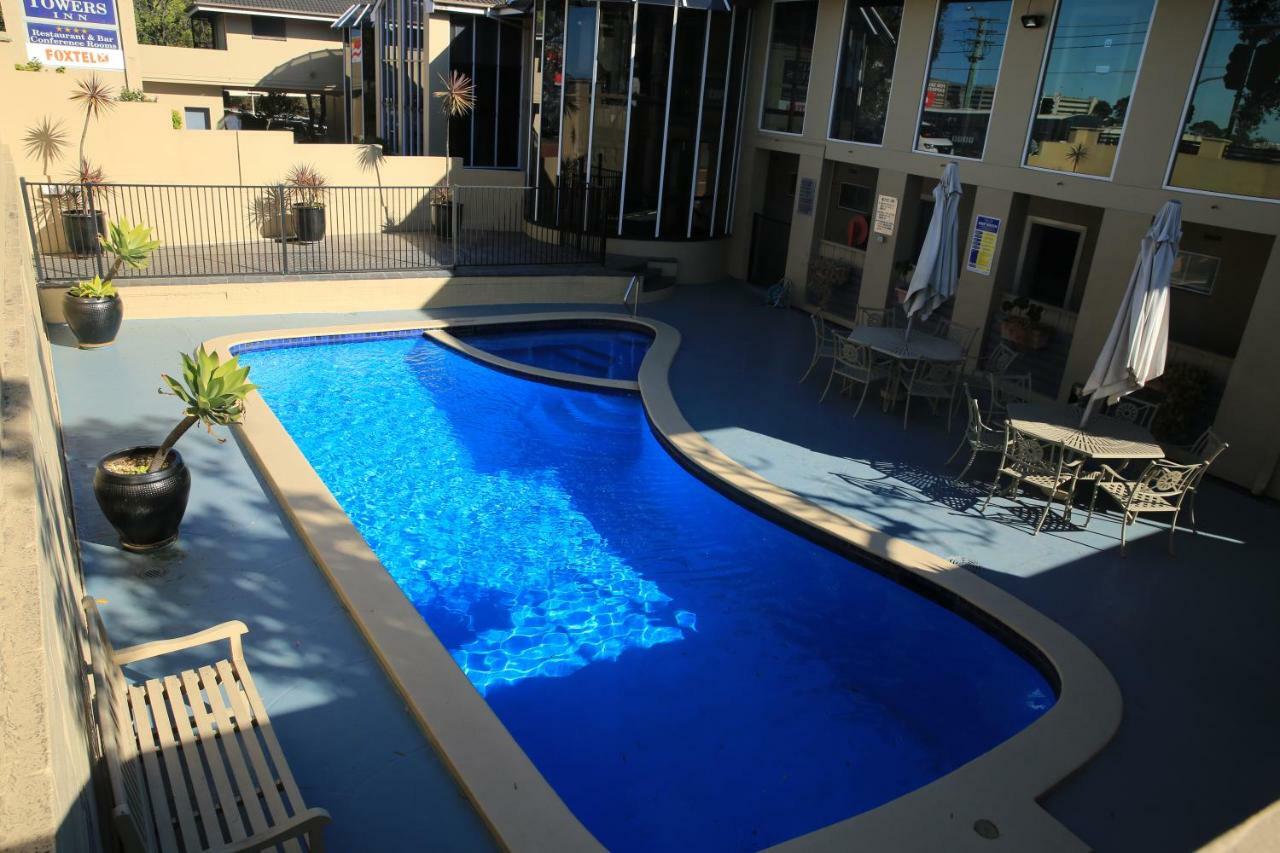 Twin Towers Inn Sydney Exterior photo