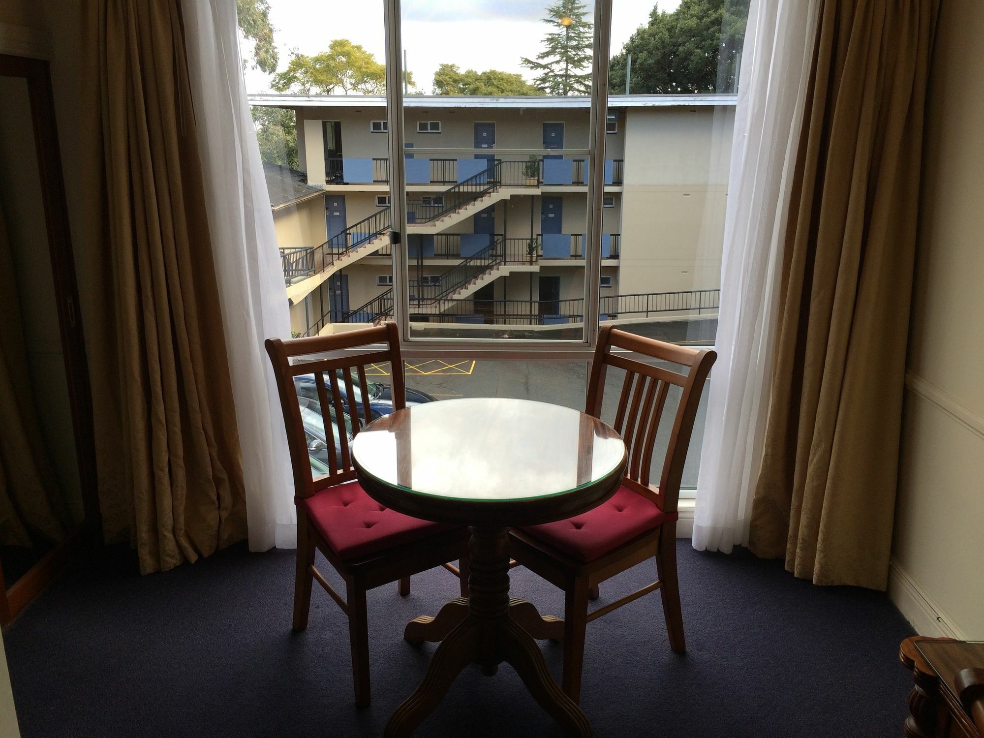 Twin Towers Inn Sydney Exterior photo